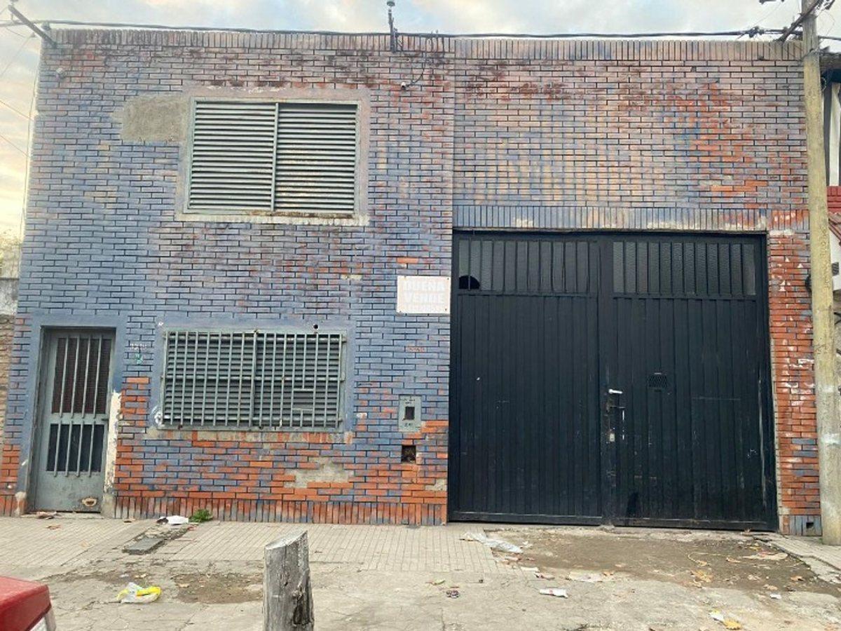 Foto de GALPÓN Y DEPARTAMENTO EN VENTA, imagen 1