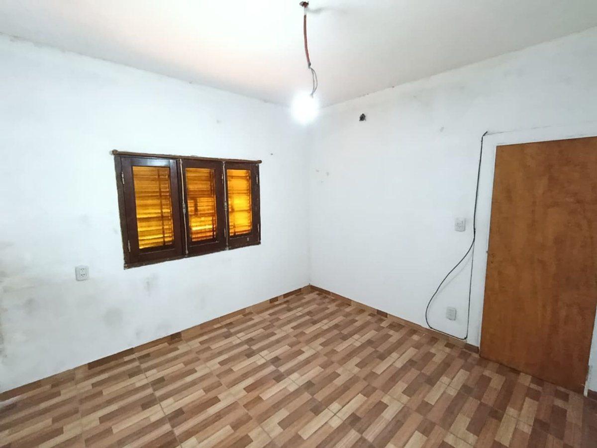 CASA VENTA BARRIO SALADILLO DOS DORMITORIOS