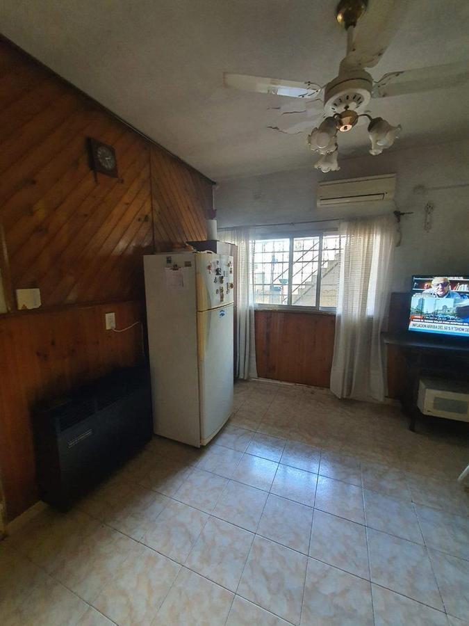 CASA EN VENTA DOS DORMITORIOS PÉREZ