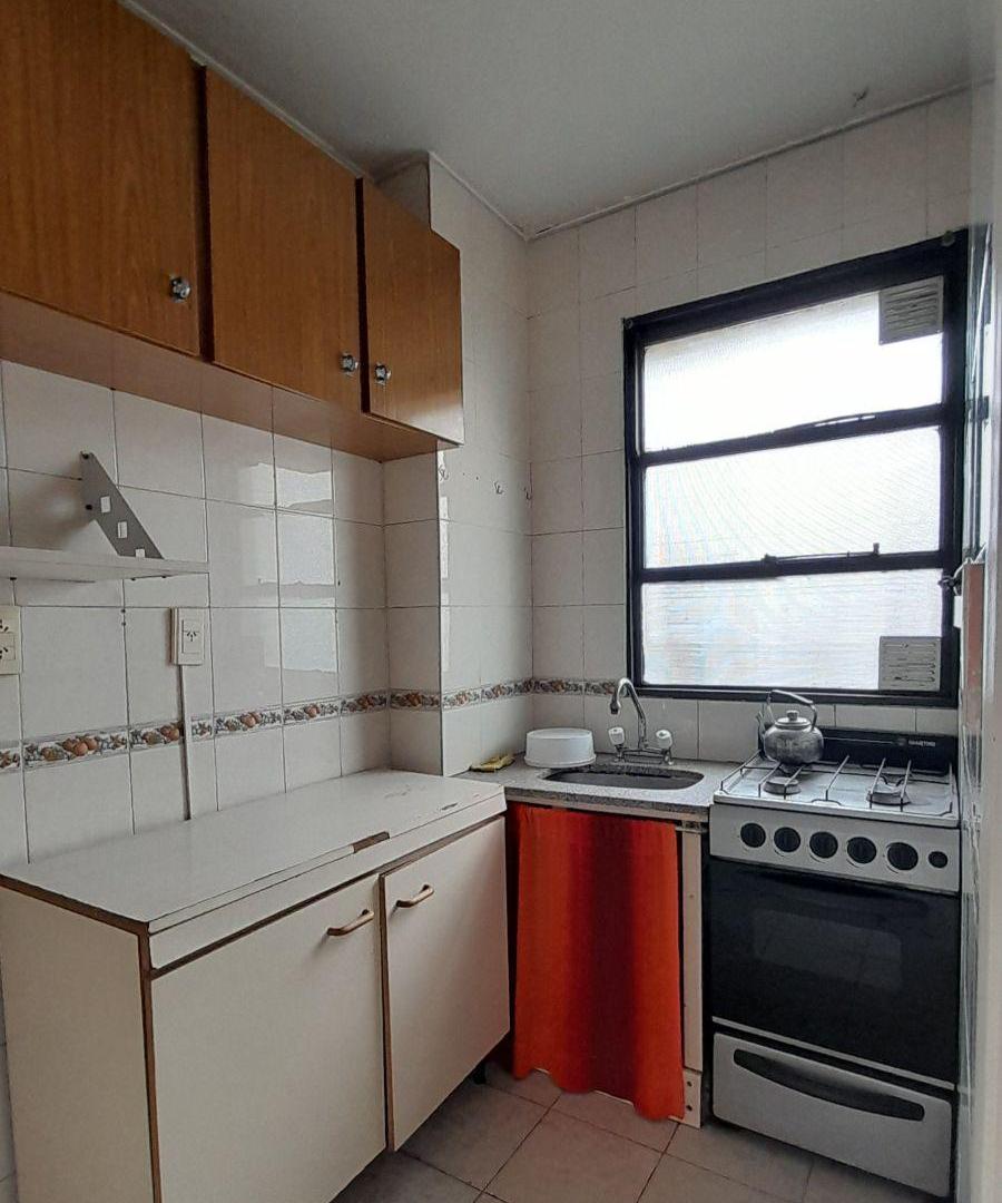 Foto de DEPARTAMENTO 2 AMBIENTES AL FRENTE A POCAS CUADRAS PLAZA ARENALES, imagen 4