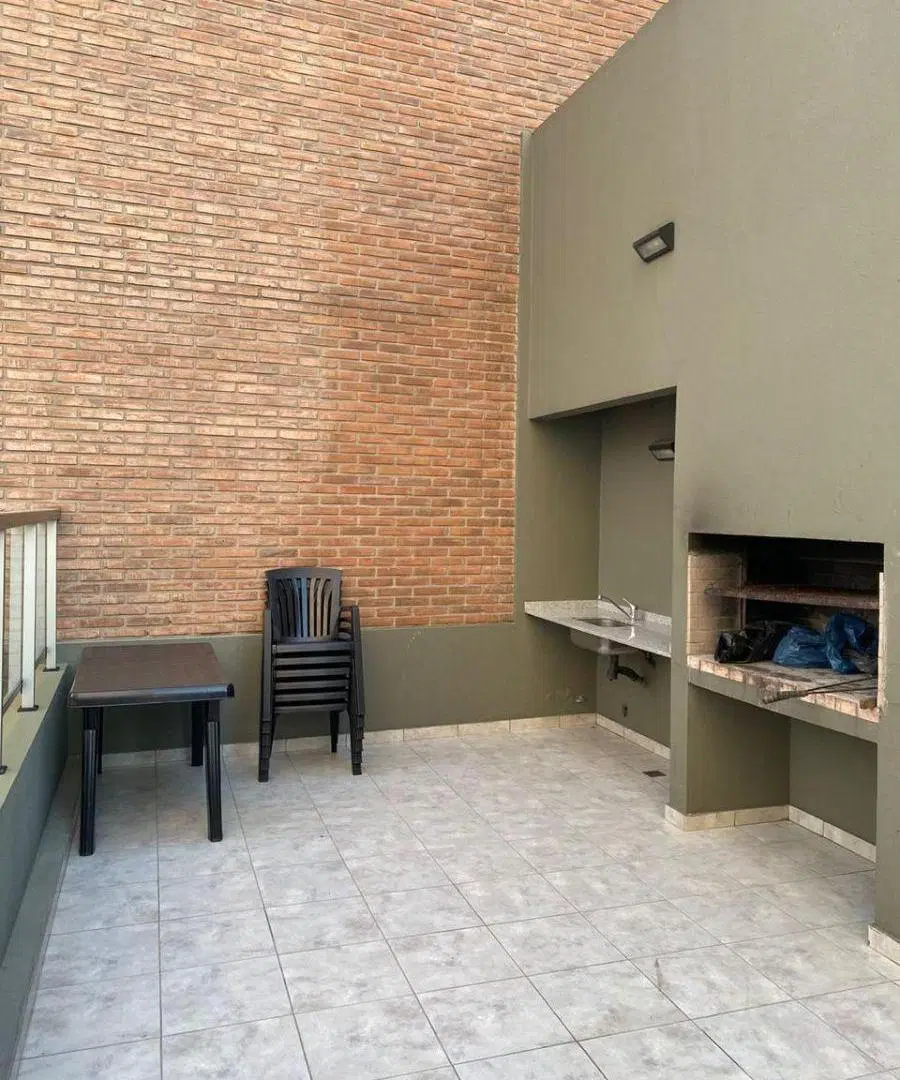 Agüero 2373 - Entre Av. Las Heras y Gutierrez 5