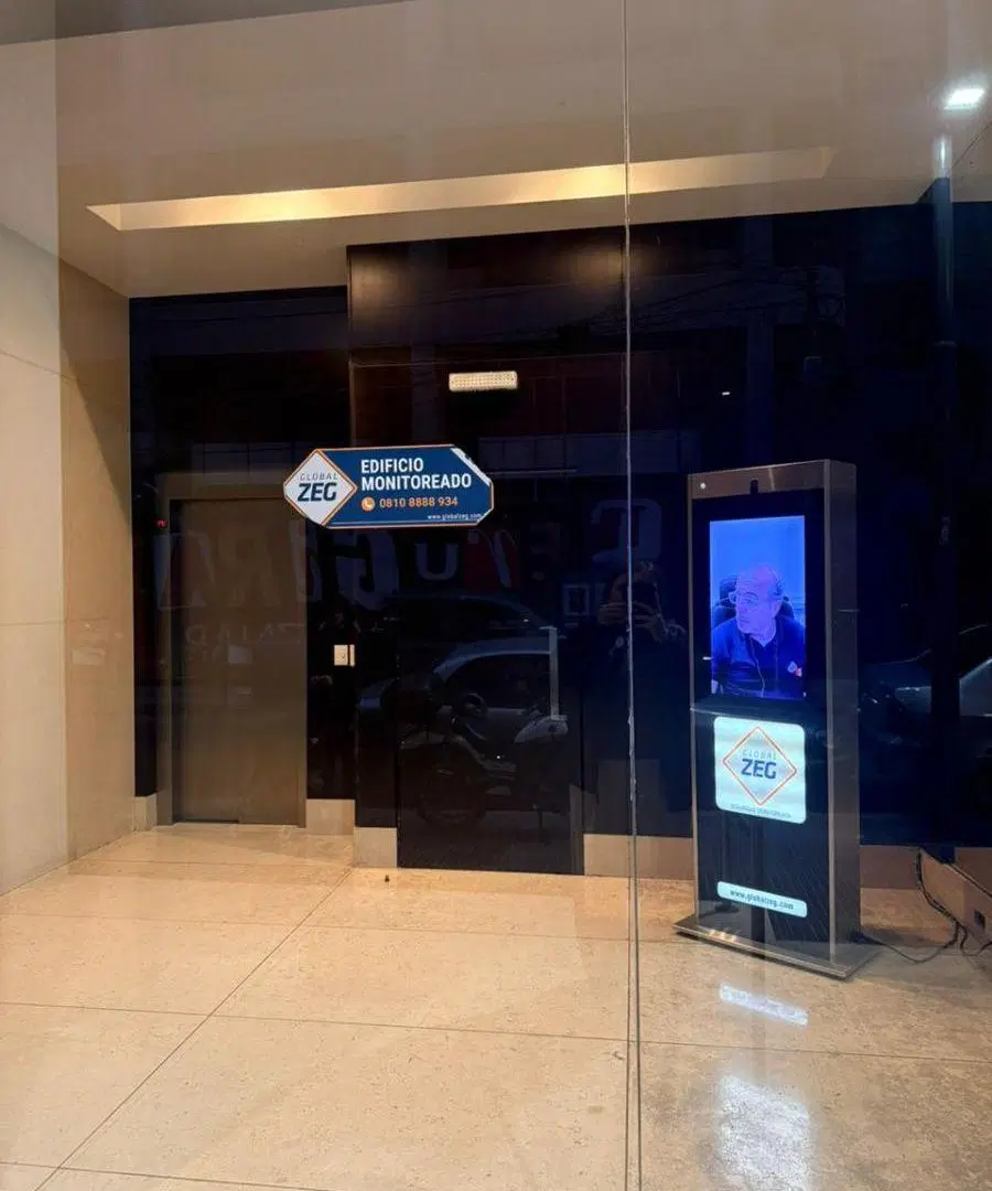Agüero 2373 - Entre Av. Las Heras y Gutierrez 4