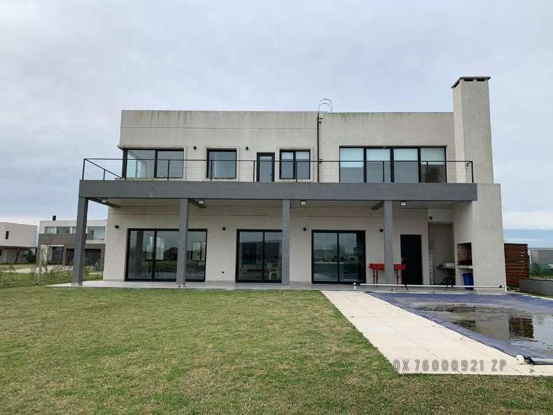 Barrio Cerrado El Canton - Norte - Casa Venta Usd 540.000 3