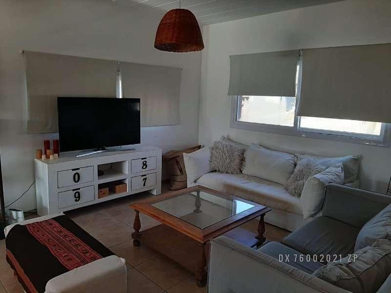 Barrio cerrado La Comarca - Casa Alq. Temporario USD 3.000 (Men.)