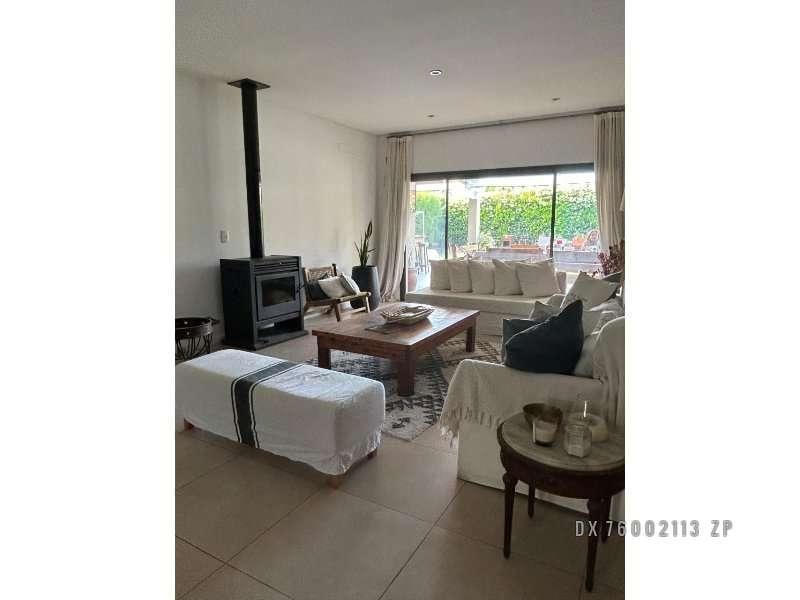 Foto de Barrio cerrado La Comarca - Casa Alq. Temporario USD 3.600 (Men.), imagen 1