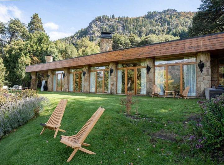 Exclusiva Casa sobre el Golf en Arelauquen 5
