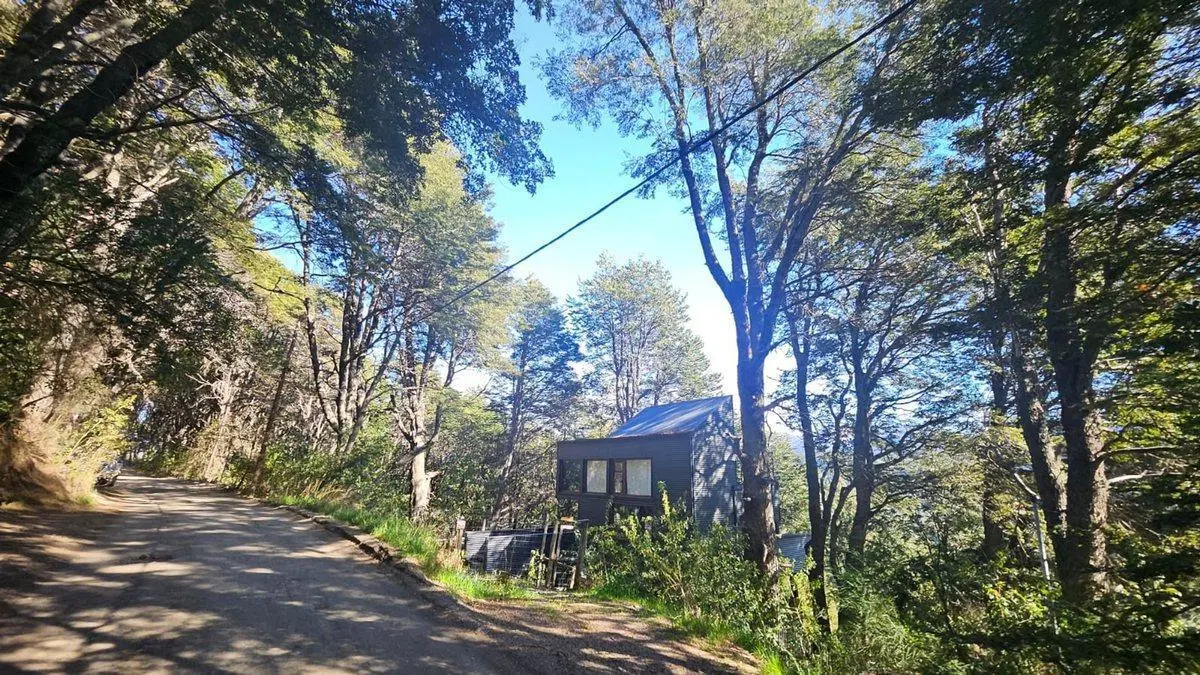 Lote con vista parcial salida a dos calles 4