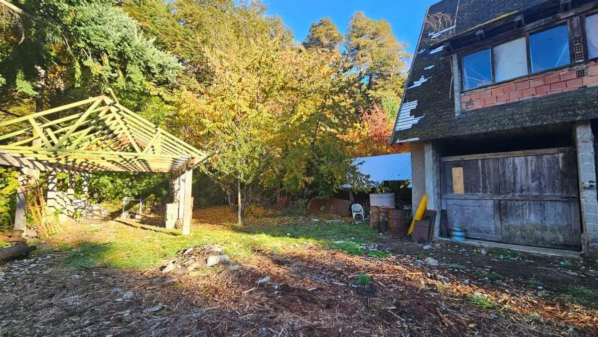 LOTE DE 3089M2 SOBRE BUSTILLO, SALIDA A DOS CALLES 5