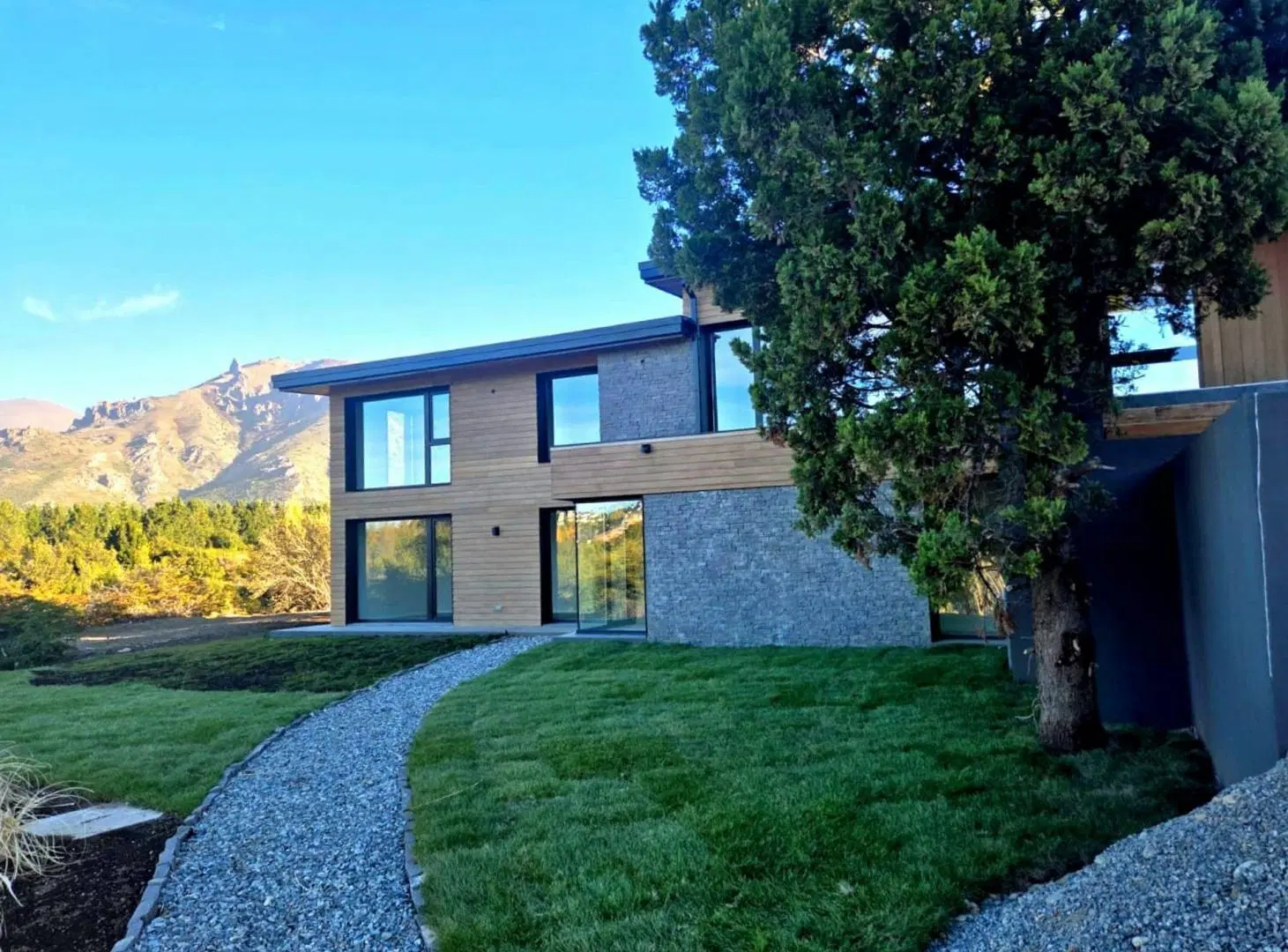 INCREIBLE CASA A LA VENTA EN ARELAUQUEN 5