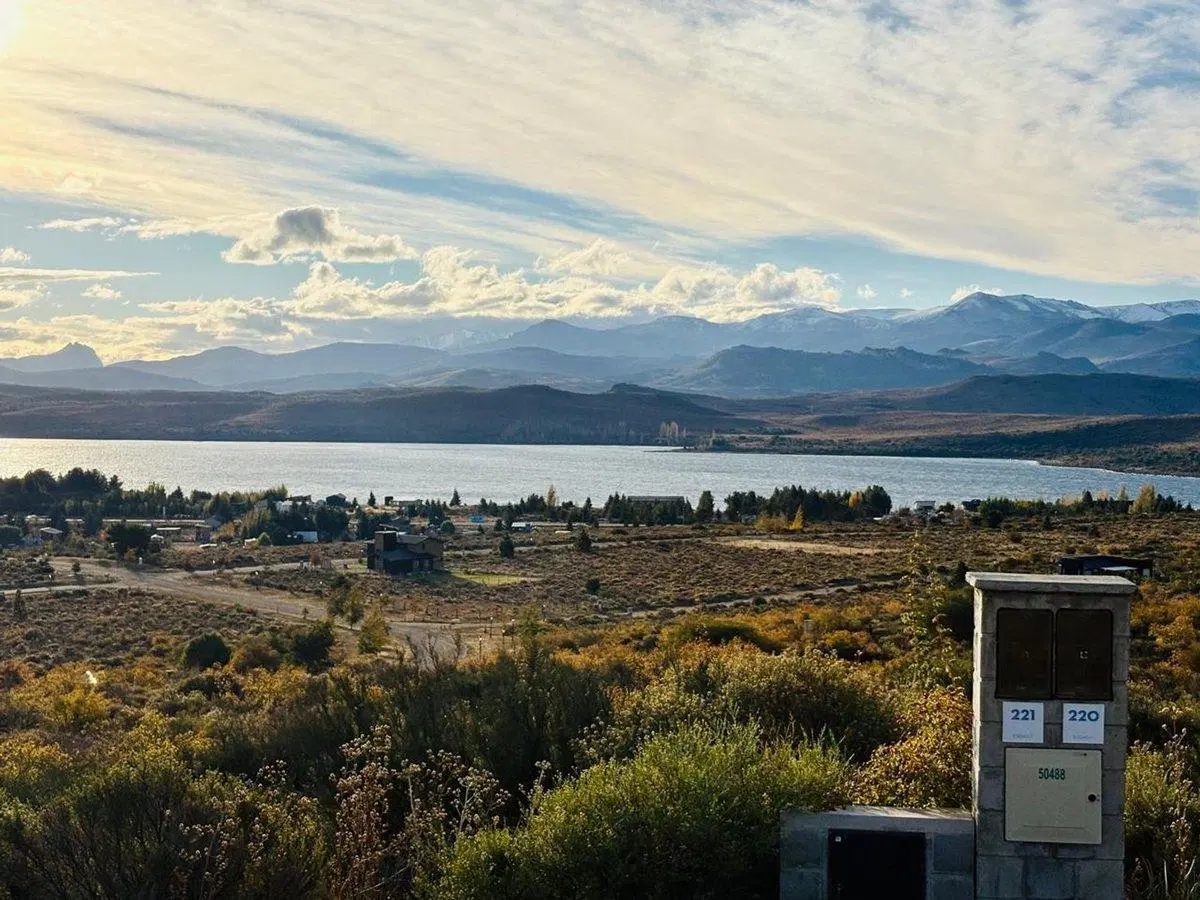 Lote en Dina Huapi Vista al Nahuel Sup. 2.165 Mts 4