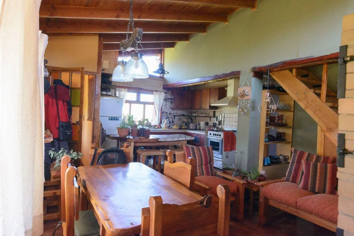 Casa de 97m2 con 2 dormitorios, lote de 600m2. 3