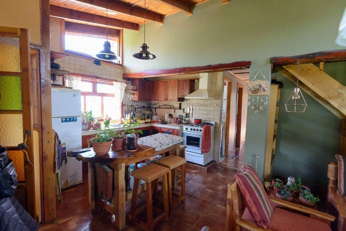 Casa de 97m2 con 2 dormitorios, lote de 600m2. 2
