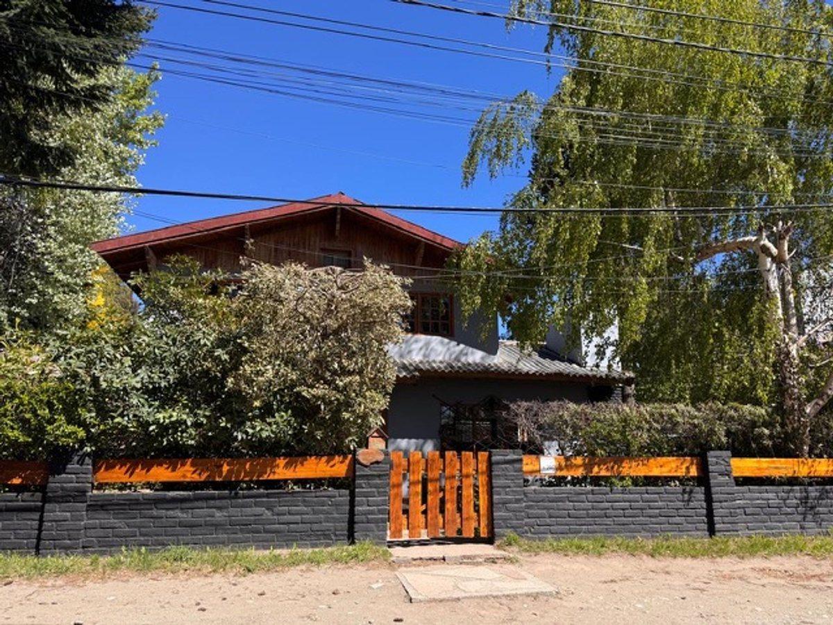 Venta Exc, Casa 5 dormitorios en  Bariloche km 5