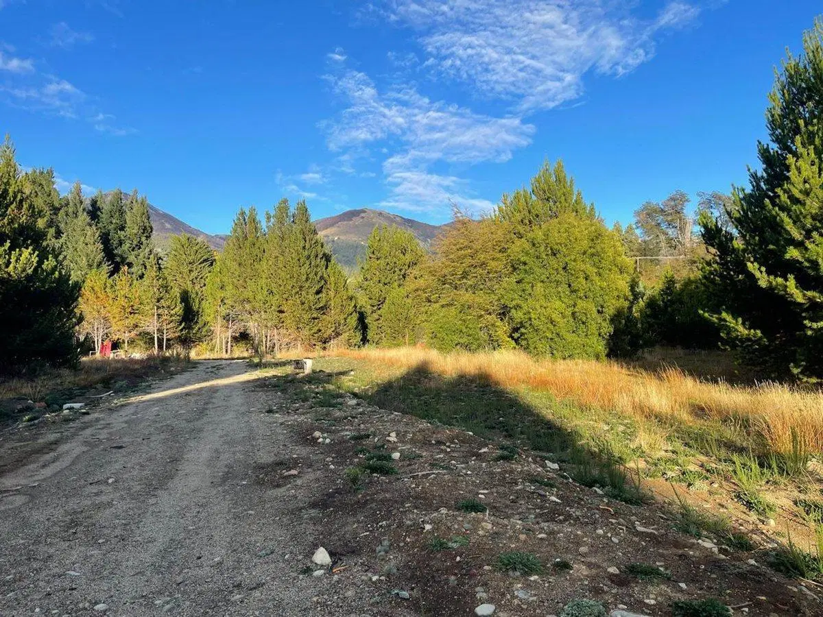 LOTE EN 5CERROS- CAMINO VIEJO AL LLAO LLAO 4