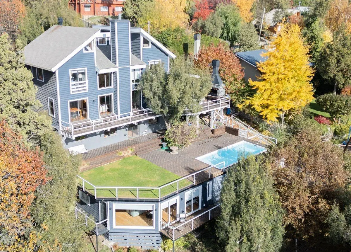 VENTA CASA KM2 BARILOCHE - VISTA Y PILETA 3