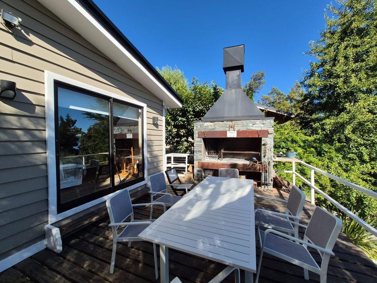 VENTA CASA KM2 BARILOCHE - VISTA Y PILETA