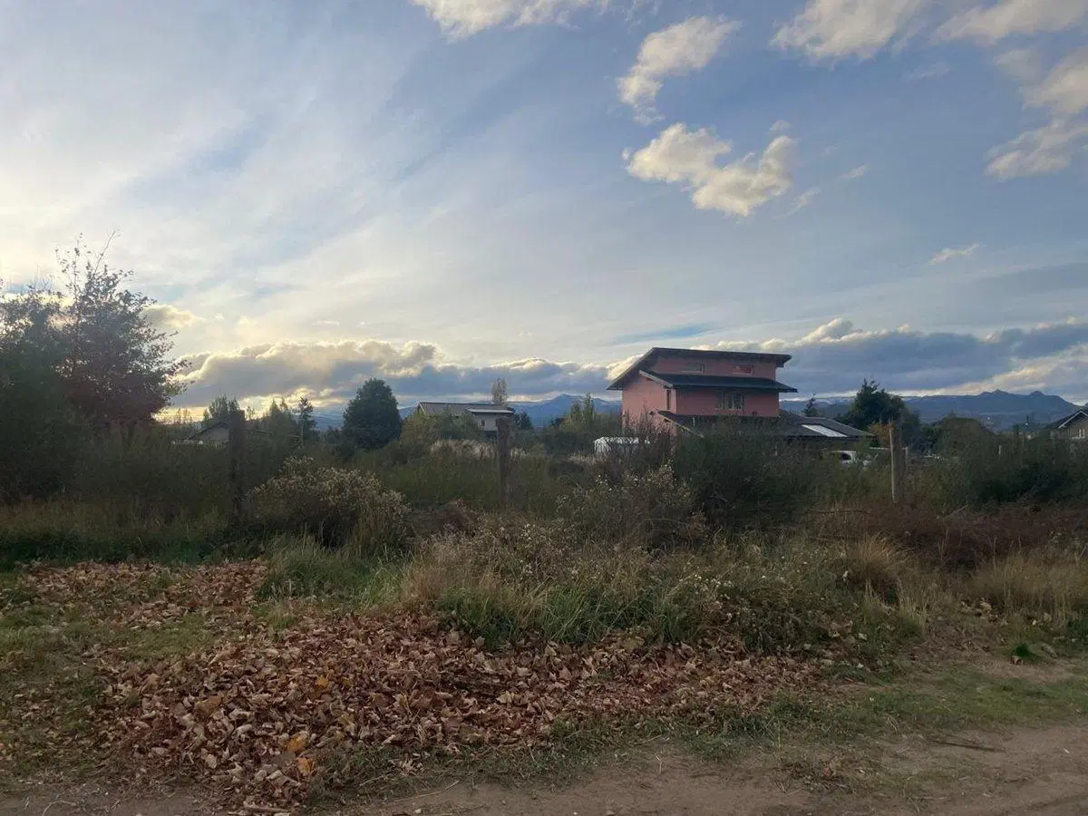 LOTE EN VENTA AV LIMAY 2