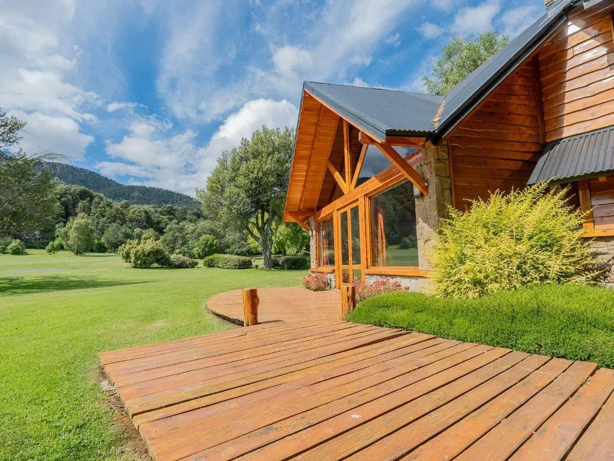 CASA SOBRE EL GOLF EN ARELAUQUEN 2