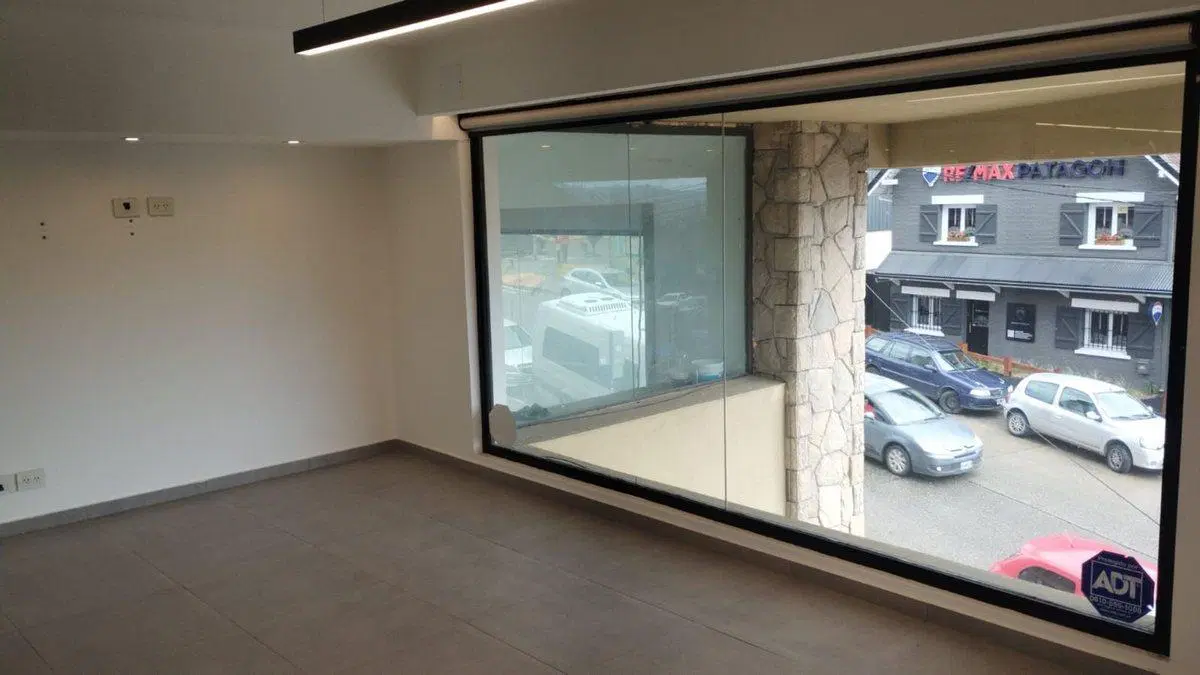 Venta oficina 76m2 en pleno centro de Bariloche 4