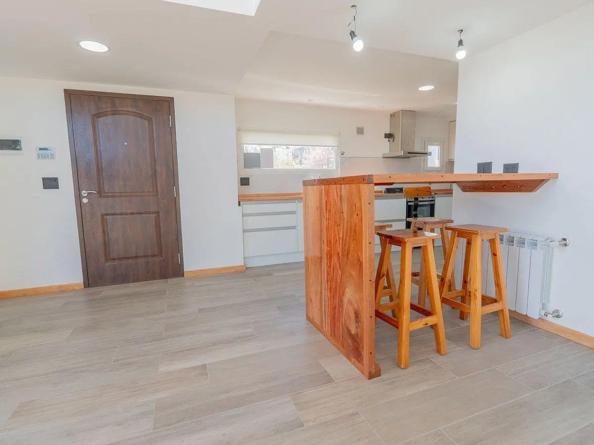 Casa a Estrenar a la Venta en Dina Huapi 2
