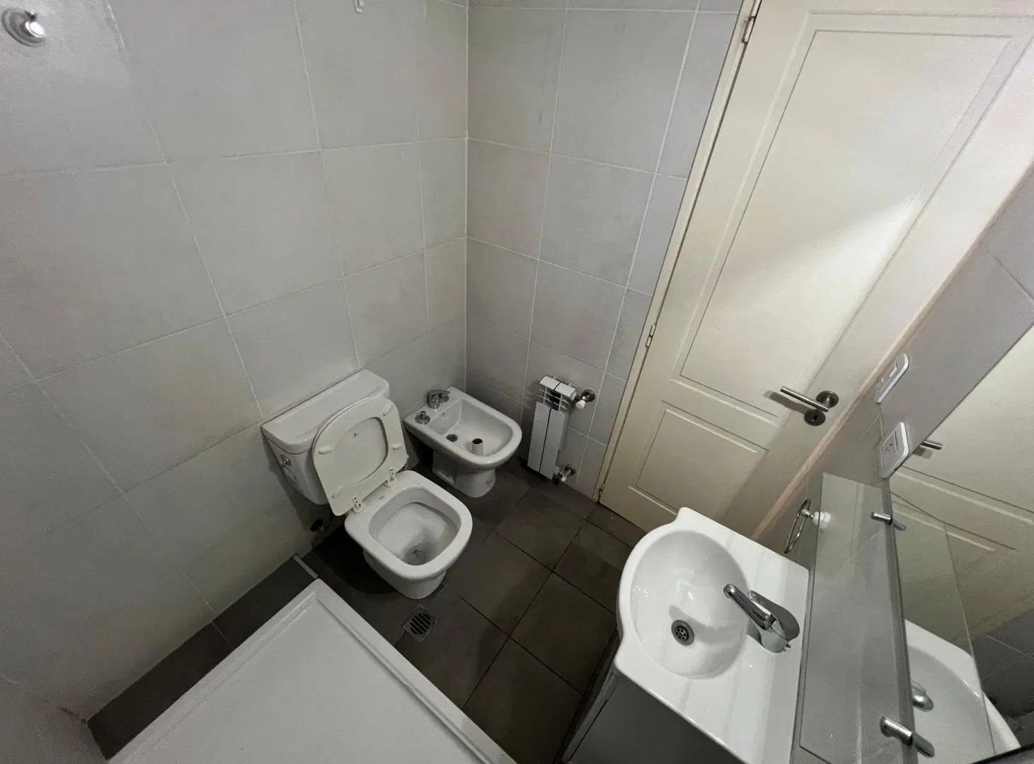 VENTA DEPARTAMENTO DOS AMBIENTES CON COCHERA 4