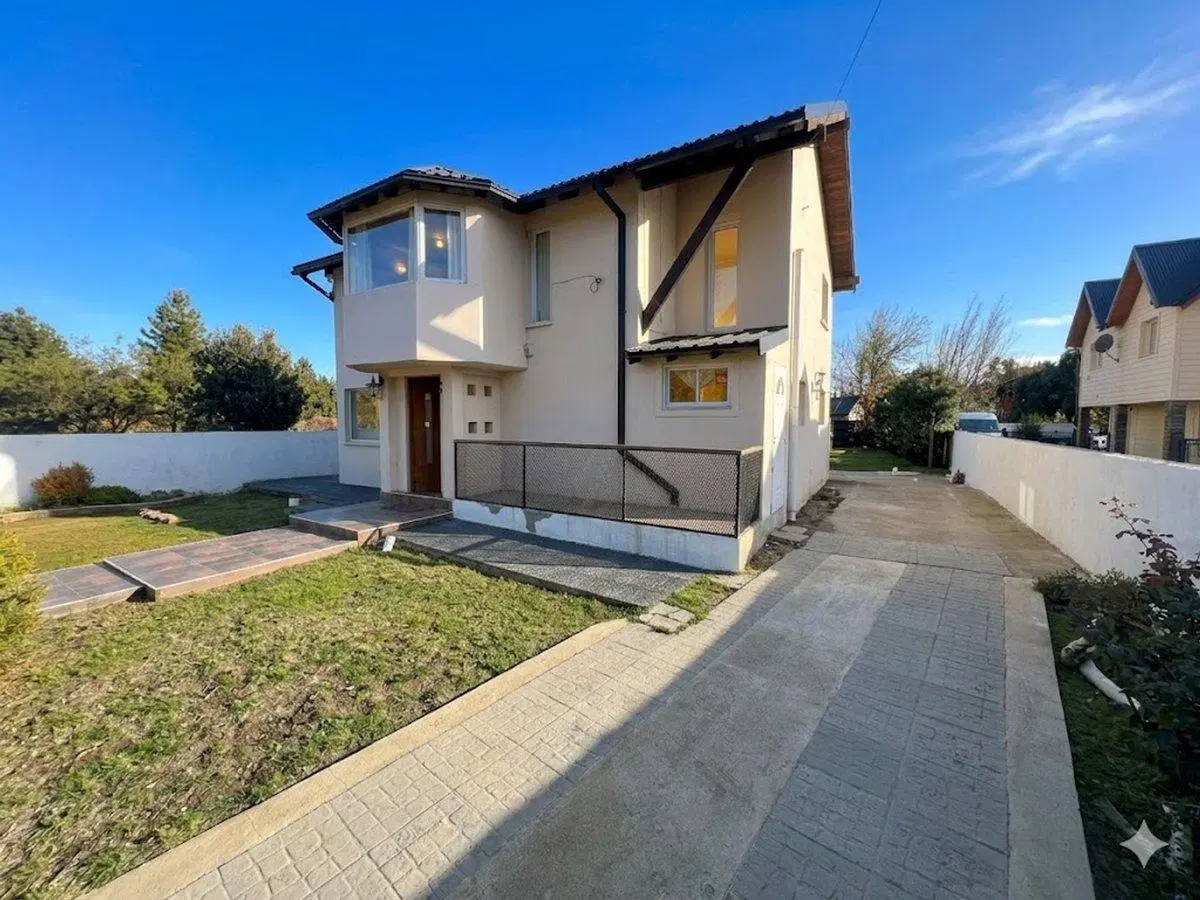 VENTA CASA CON QUINCHO EN LAS VICTORIAS LOTE 600M2 4