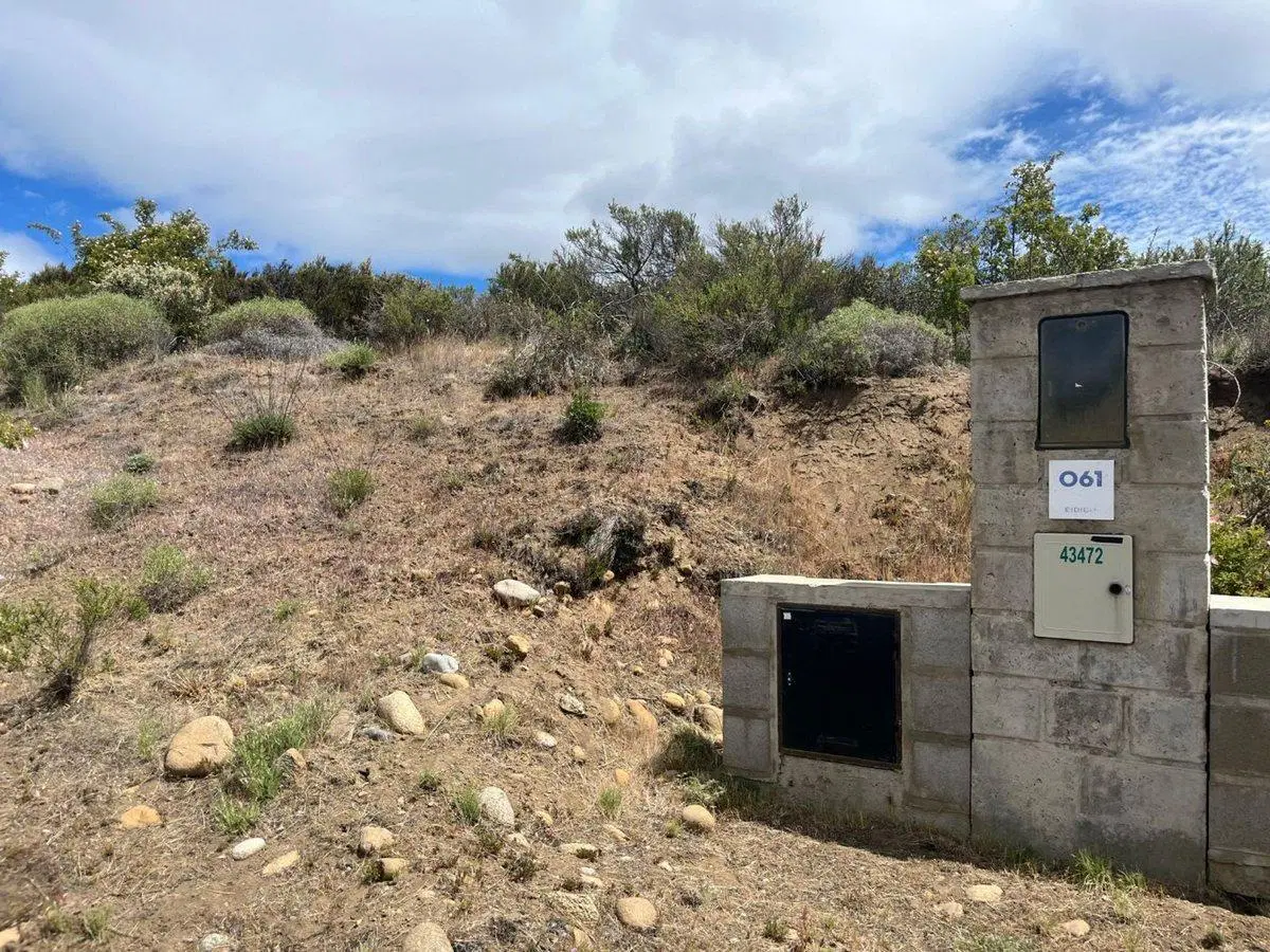 LOTE CON VISTA AL LAGO EN DINA HUAPI 3