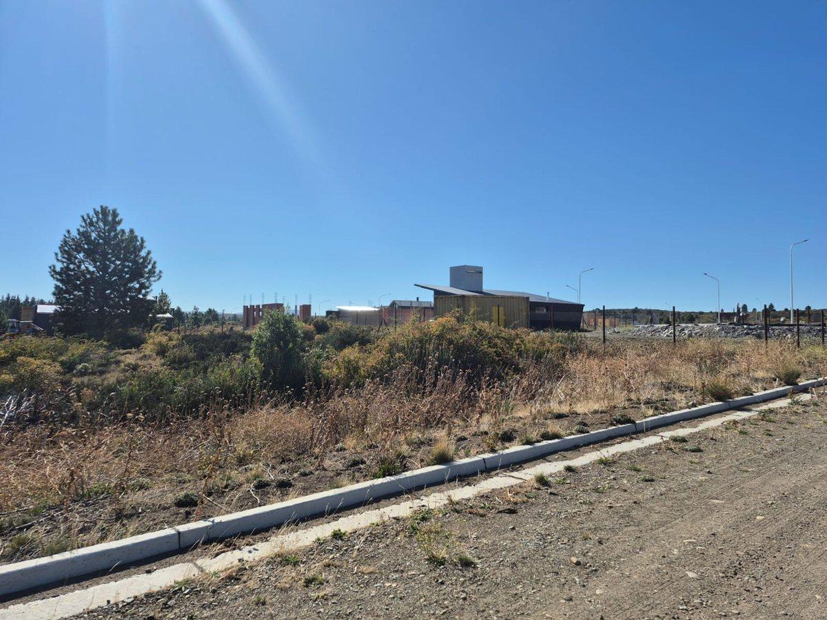 LOTE FRENTE A ESPACIO VERDE EN COIRONES