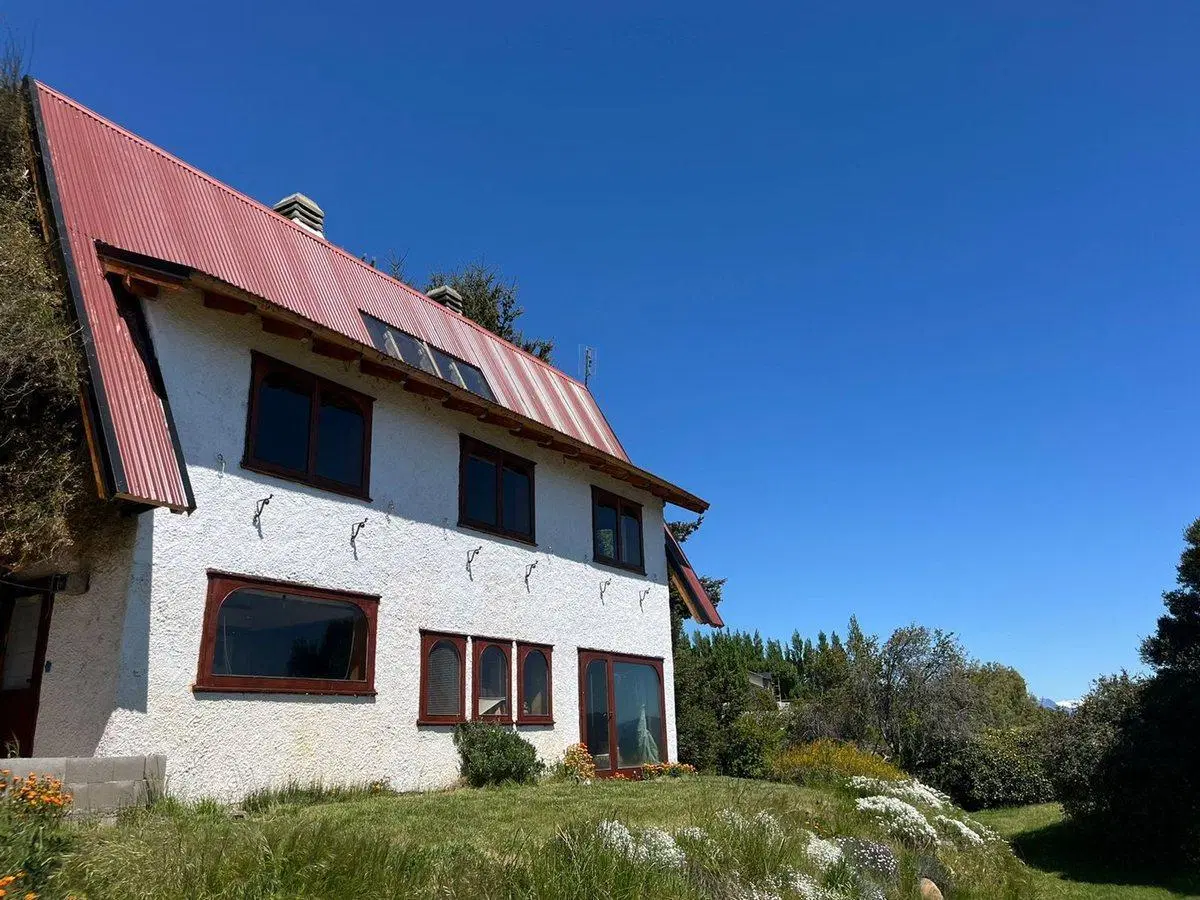 CASA SOBRE COSTA, B. LAS CHACRAS 2