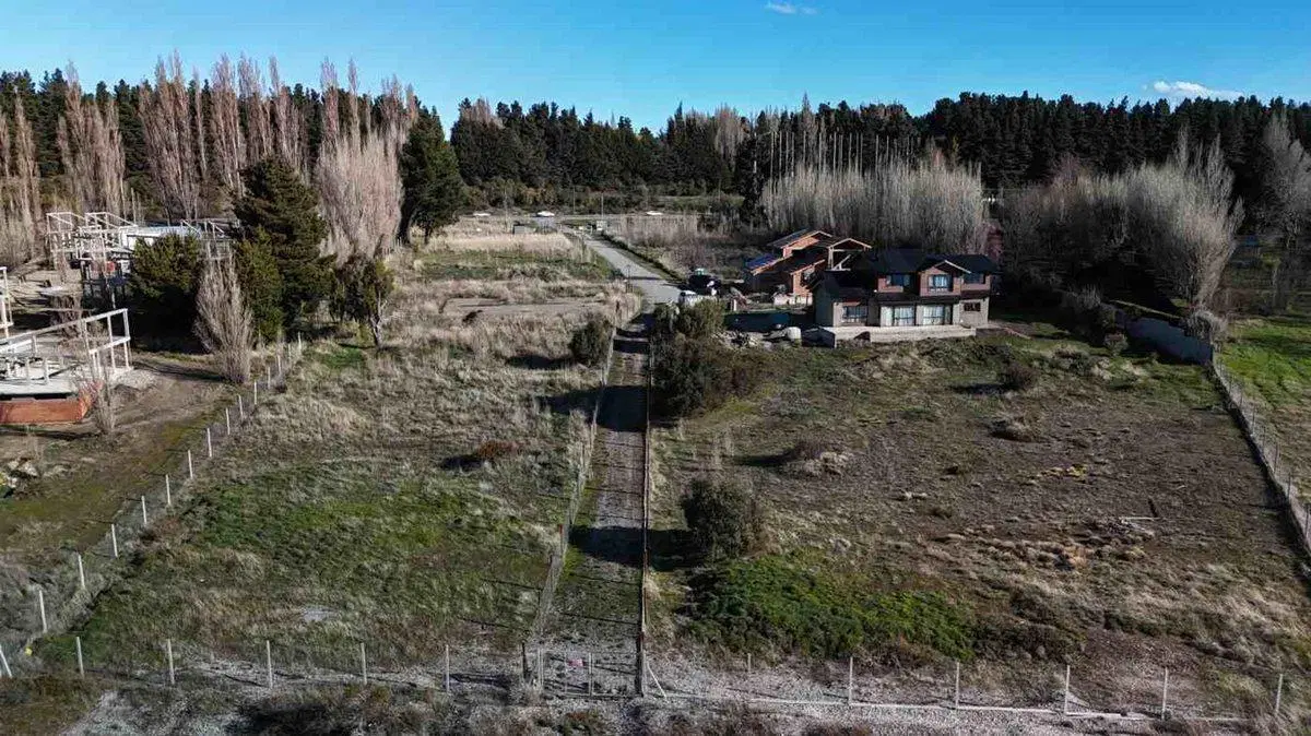 TERRENOS LAS CHACRAS, CON BAJADA AL LAGO 4