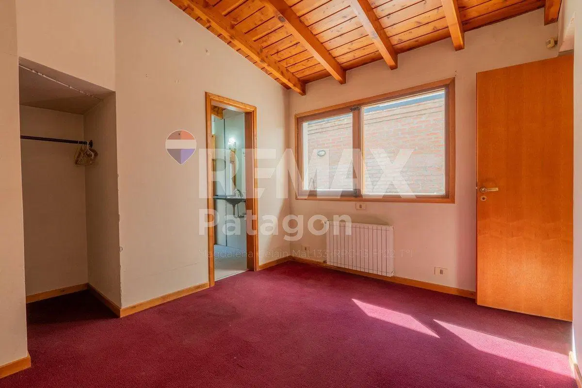 CASA EN BARRIO BELGRANO EN BARILOCHE CON VISTA 5