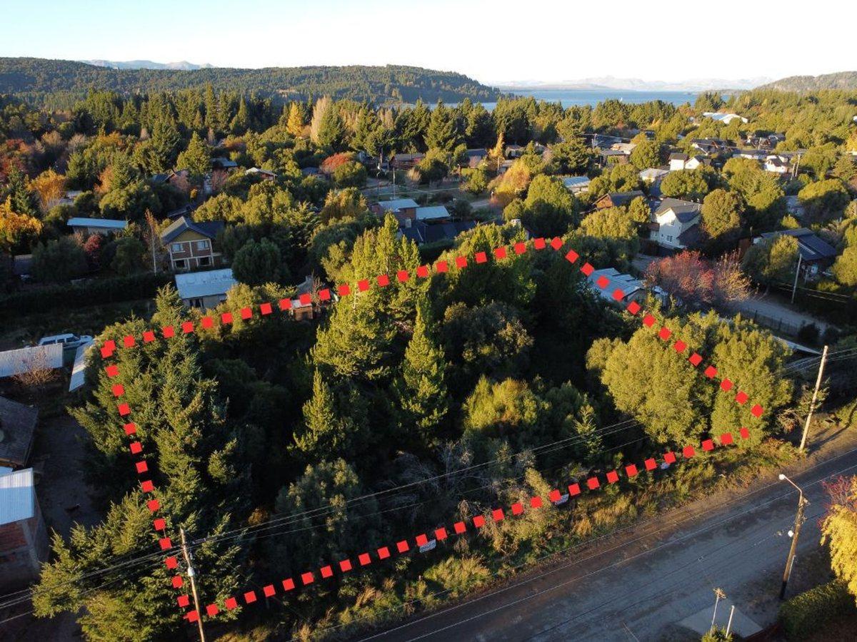 VENTA LOTE 1600M2 BARRIO TRES LAGOS KM13 APTO PH