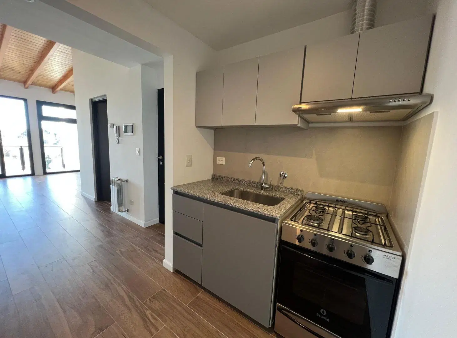 ALQUILER DEPARTAMENTO MONOAMBIENTE  B°BELGRANO 5