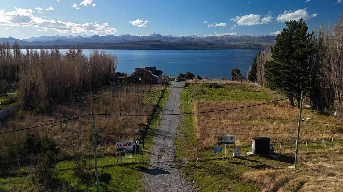 TERRENOS LAS CHACRAS, CON BAJADA AL LAGO 4