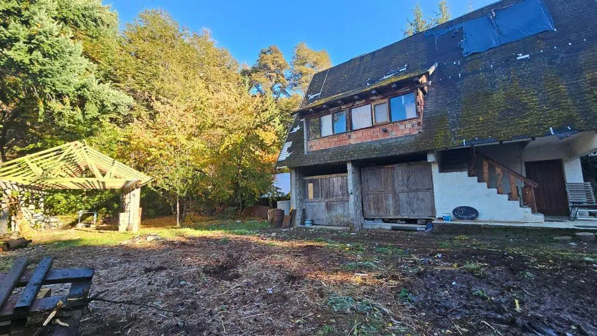 LOTE DE 3089M2 SOBRE BUSTILLO, SALIDA A DOS CALLES 4