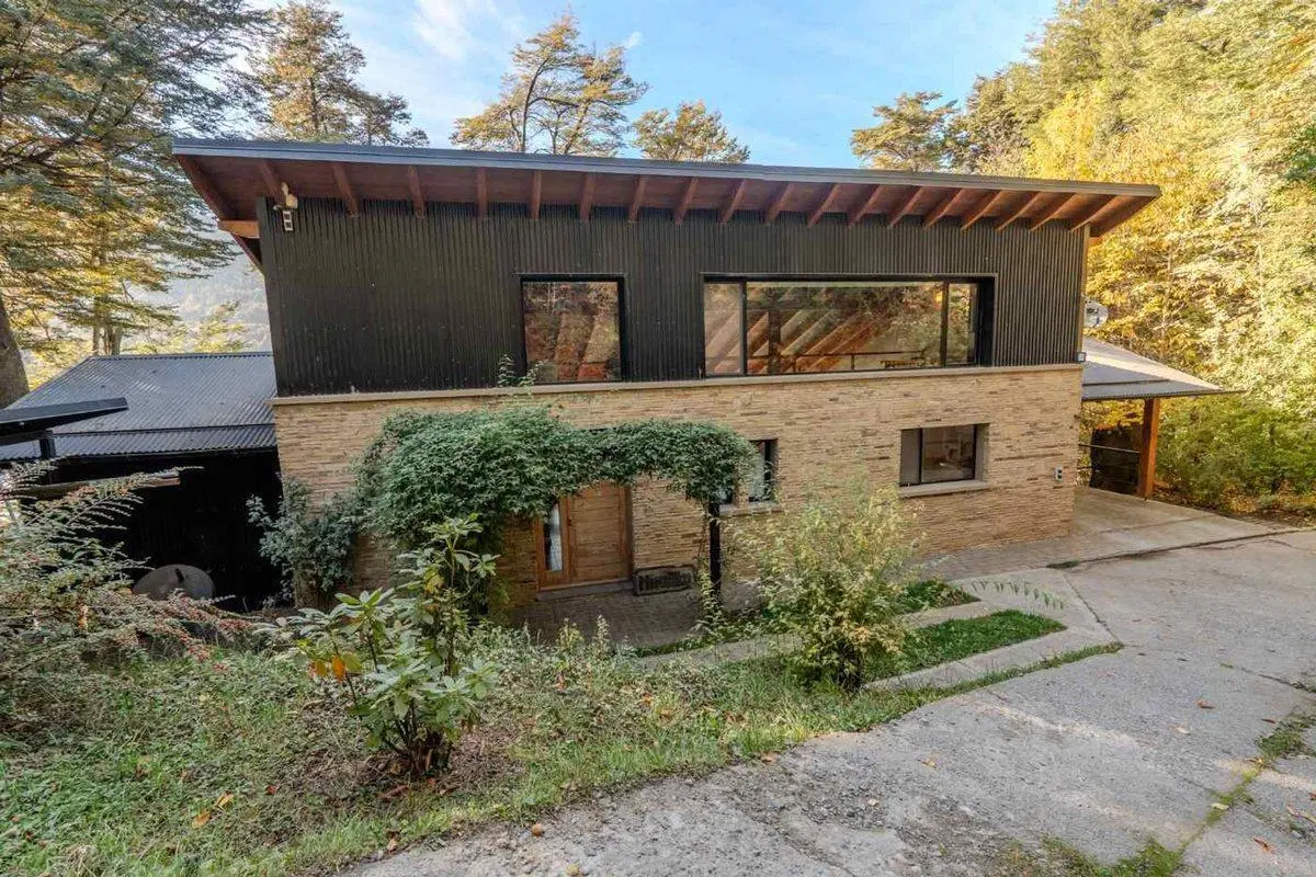 Casa moderna con costa de lago - Bariloche 2