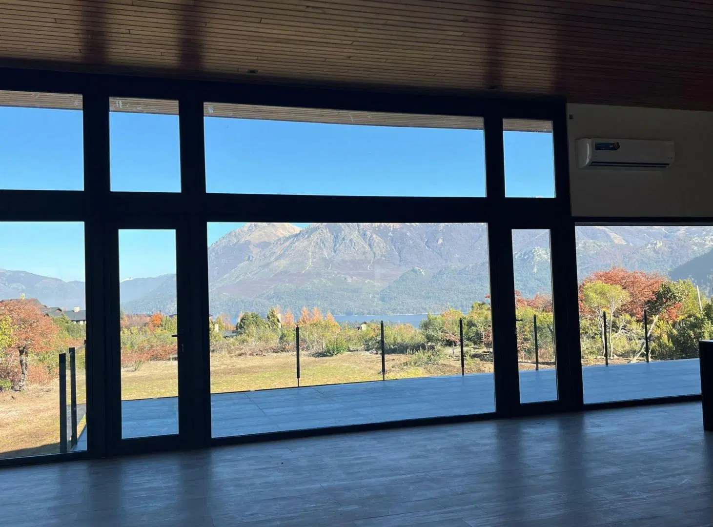 EXCLUSIVA CASA A LA VENTA EN ARELAUQUEN 4