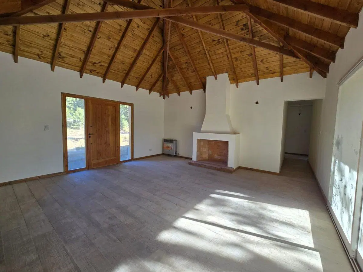 VENTA CASA DOS VALLES - 3 DORMITORIOS - 4