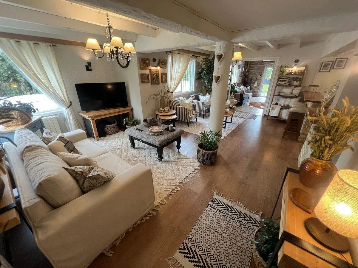 VENTA CASA CON QUINCHO EN LAS VICTORIAS LOTE 600M2 2