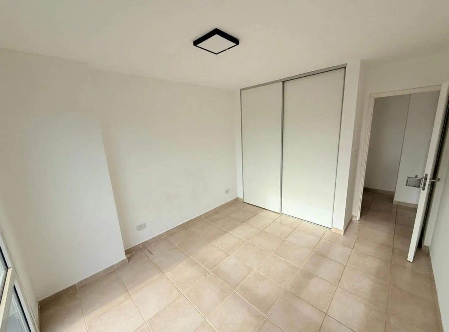 VENTA DEPARTAMENTO DOS AMBIENTES CON COCHERA 5