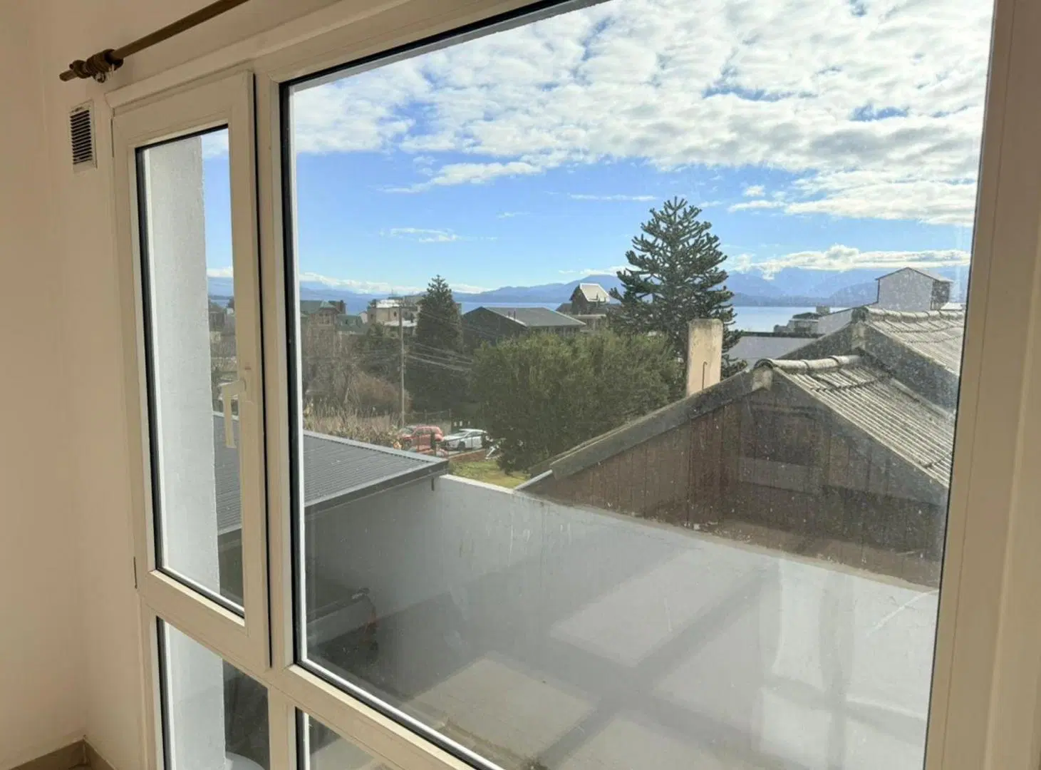 VENTA DEPARTAMENTO DOS AMBIENTES CON COCHERA 2