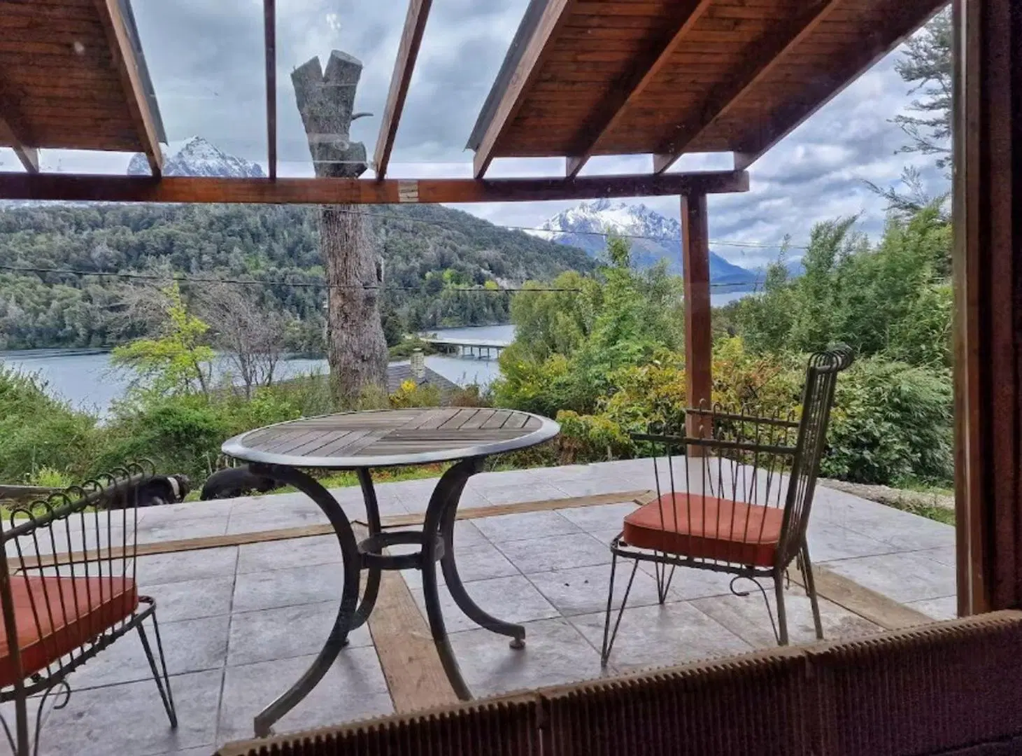 Espectacular casa con vista 2