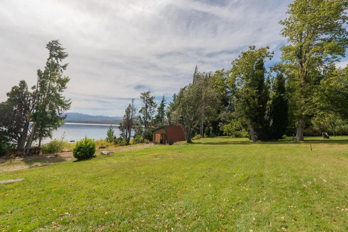 Venta 5.312 m2, Sobre Costa de Lago Nahuel Huapi 8