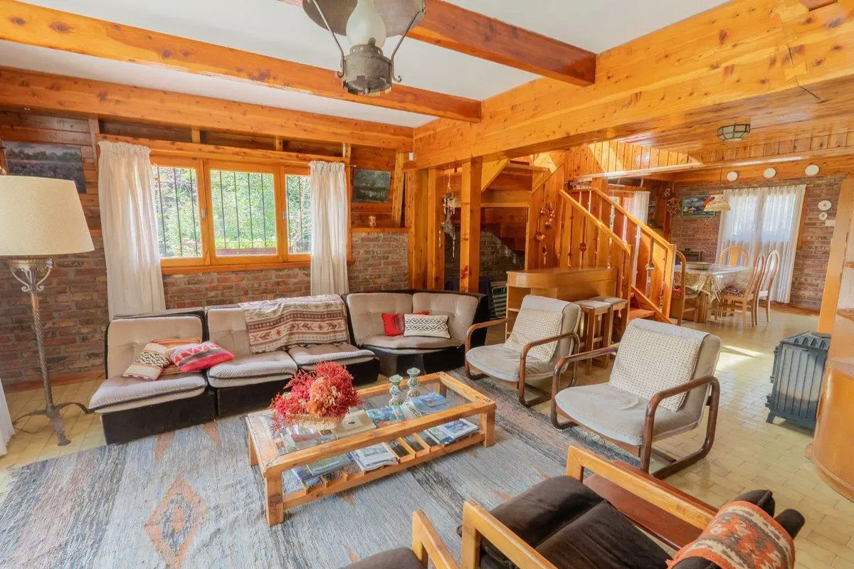 Hermosa Casa en Venta con vista al Lago, Bariloche 4