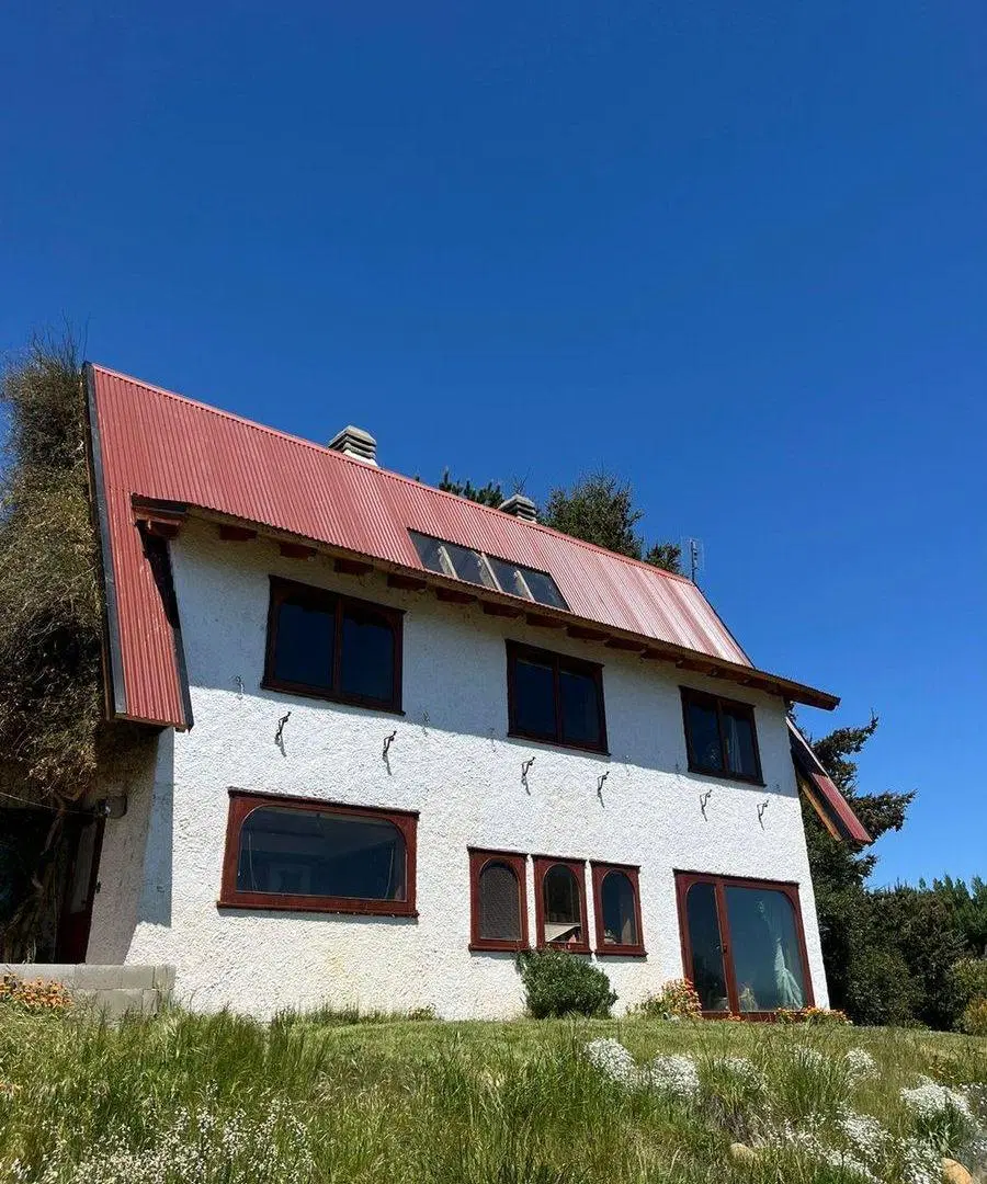 CASA SOBRE COSTA, B. LAS CHACRAS 3