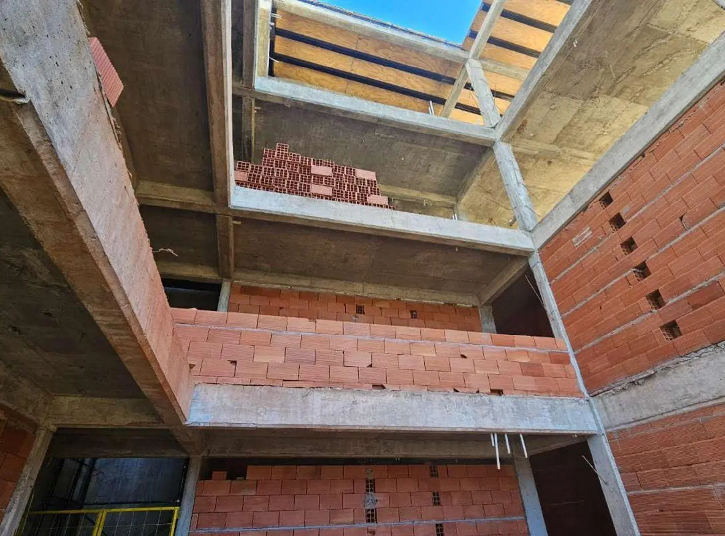 DEPTO 2 AMB, FINANCIADO, DESARROLLO CUMBRES 1 4
