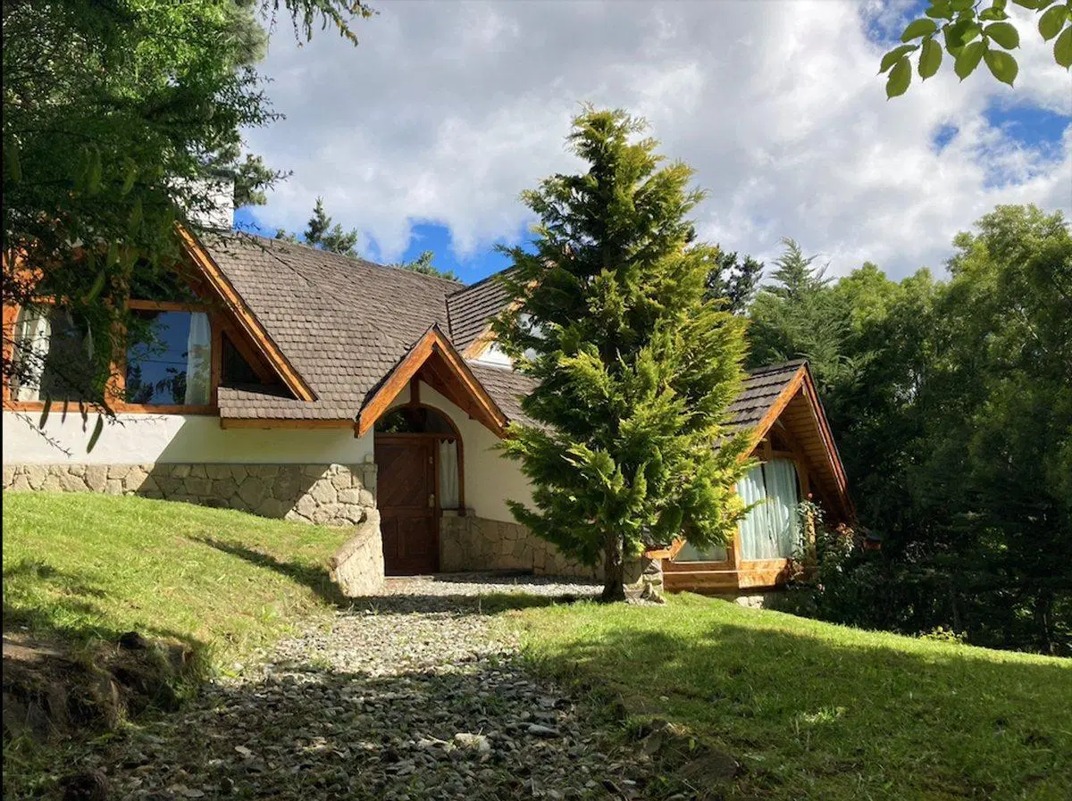 Casa de categoría en venta en Bariloche Km 7,7 2