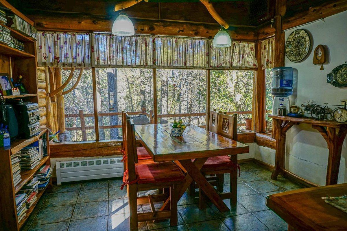 Foto de Casa en Venta Suyai Bariloche 3400m2 de lote, imagen 4
