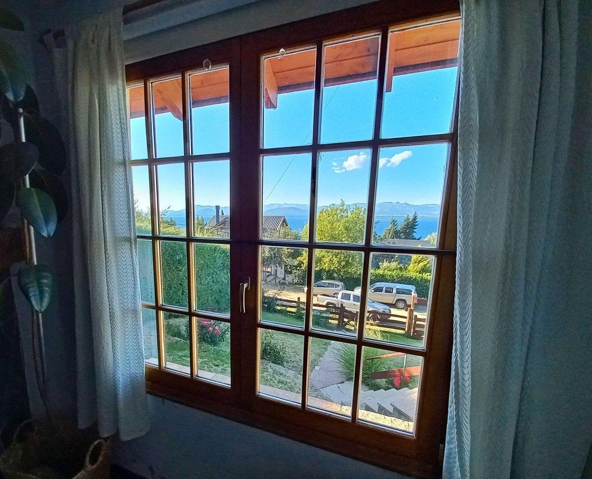 Foto de Casa a la venta con vista al lago, imagen 1