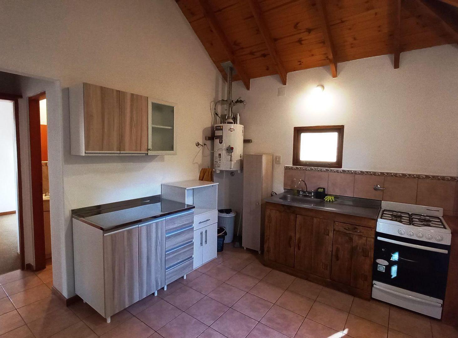 Foto de Alquiler Casa 2 Dormis Bustillo km 11 Bariloche, imagen 2